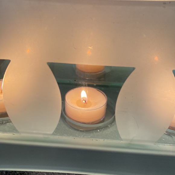 Beautiful Retired Party Lite Glass Tealight/Votive Candle Holder - Picture 7 of 16